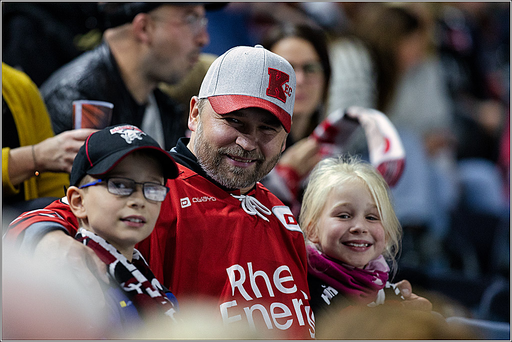 PENNY DEL;  Kölner Haie - Fischtown Pinguins; Köln, 04.10.2022